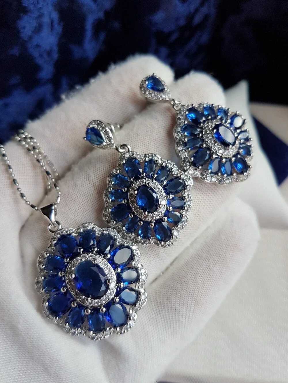 Swarovski Elements Blue Sapphire 925 Sterling Silver Statement Necklace NEW